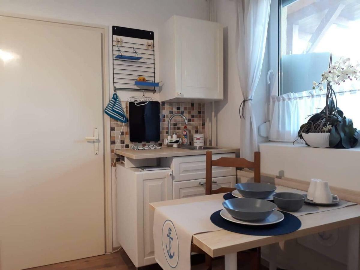 קסזטלי Clara Apartman מראה חיצוני תמונה